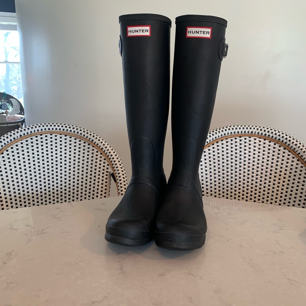 Hunter rain boots. Size 7. Black matte. Like new